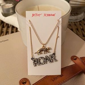 Betsey Johnson Roar double necklace